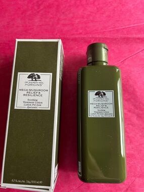 Origins Mega Mushroom lotion NWT